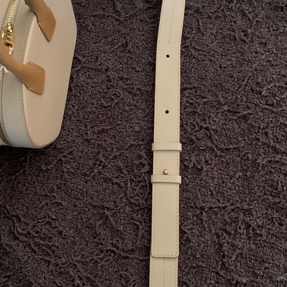 Authentic SEE BY CHLOÉ Shell-Shape Bag - Picture 12 of 16